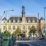 Apartment Number 10 Pantin