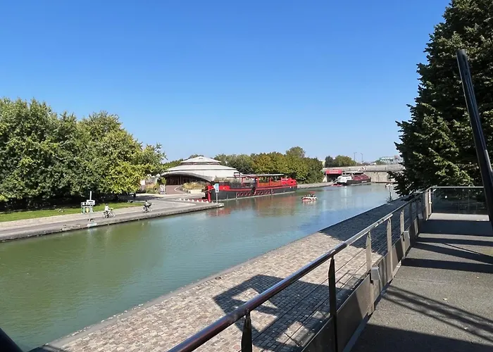 Apartment Number 10 Pantin