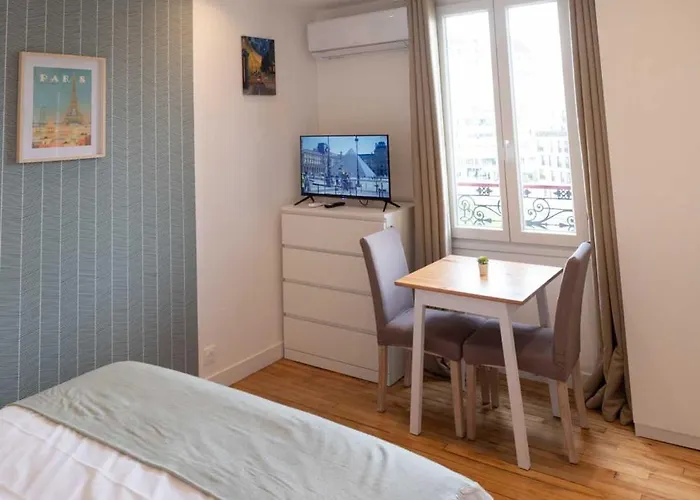 Number 10 Apartment Pantin